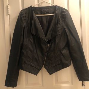 Forever 21: Cropped moto jacket